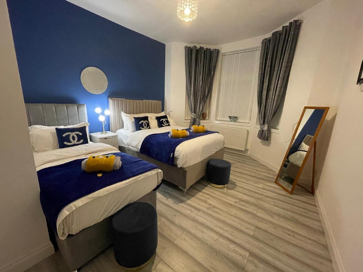 Apartmán Hla Holytown Mossend Exteriér fotografie