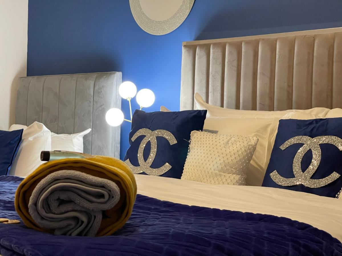 Apartmán Hla Holytown Mossend Exteriér fotografie