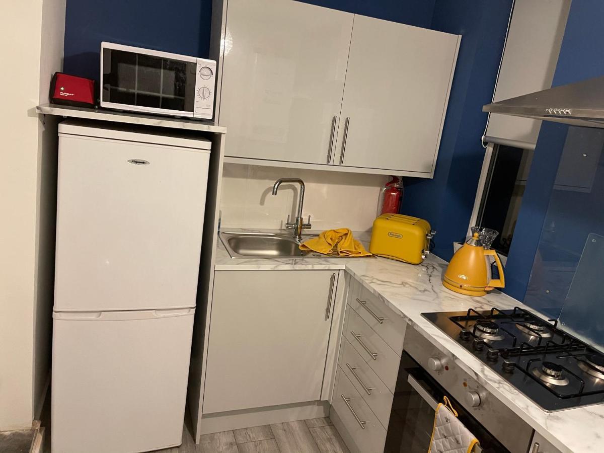 Apartmán Hla Holytown Mossend Exteriér fotografie