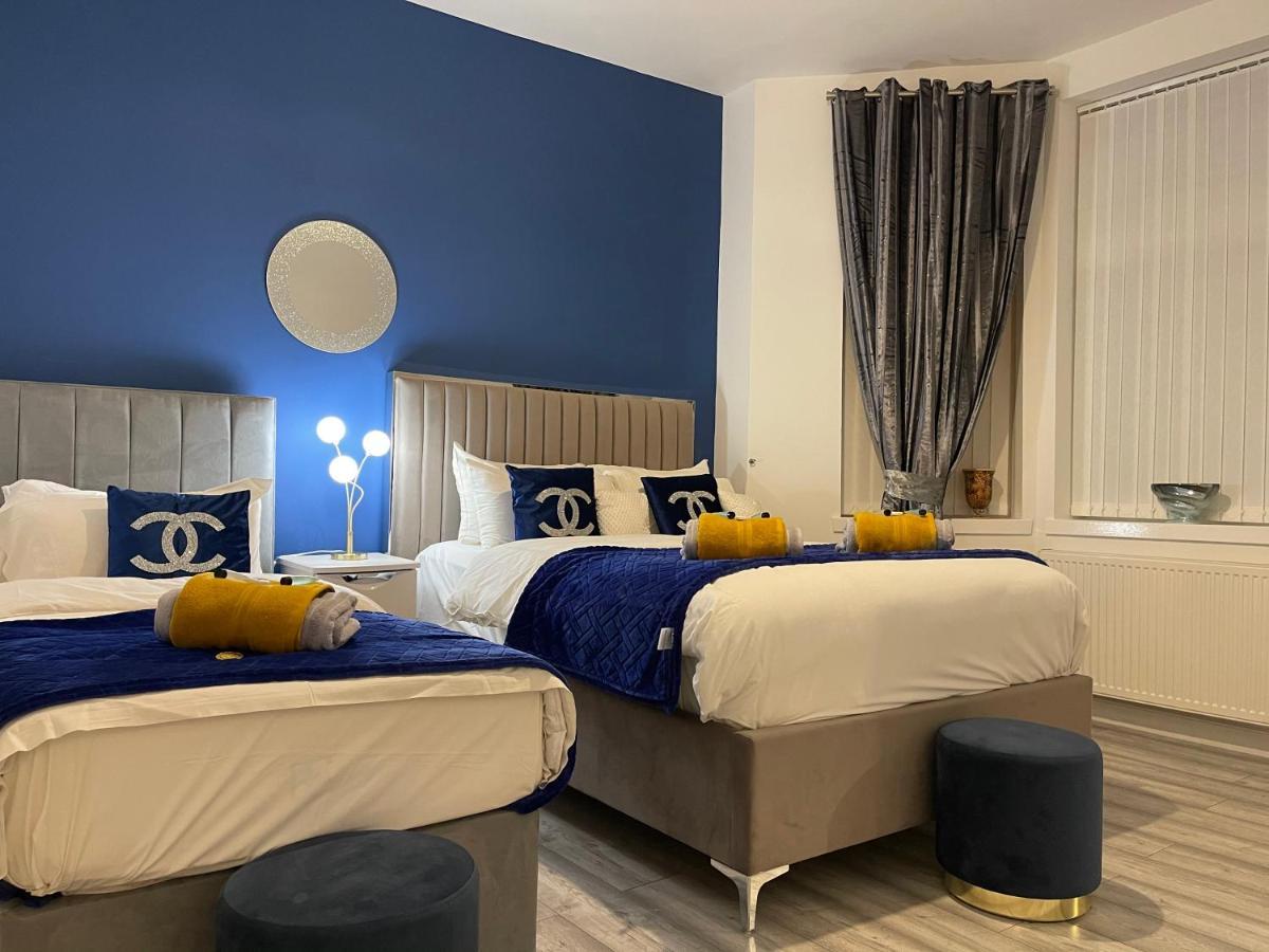 Apartmán Hla Holytown Mossend Exteriér fotografie